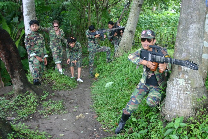 danius kesminas dan punkasila-omah panggung2